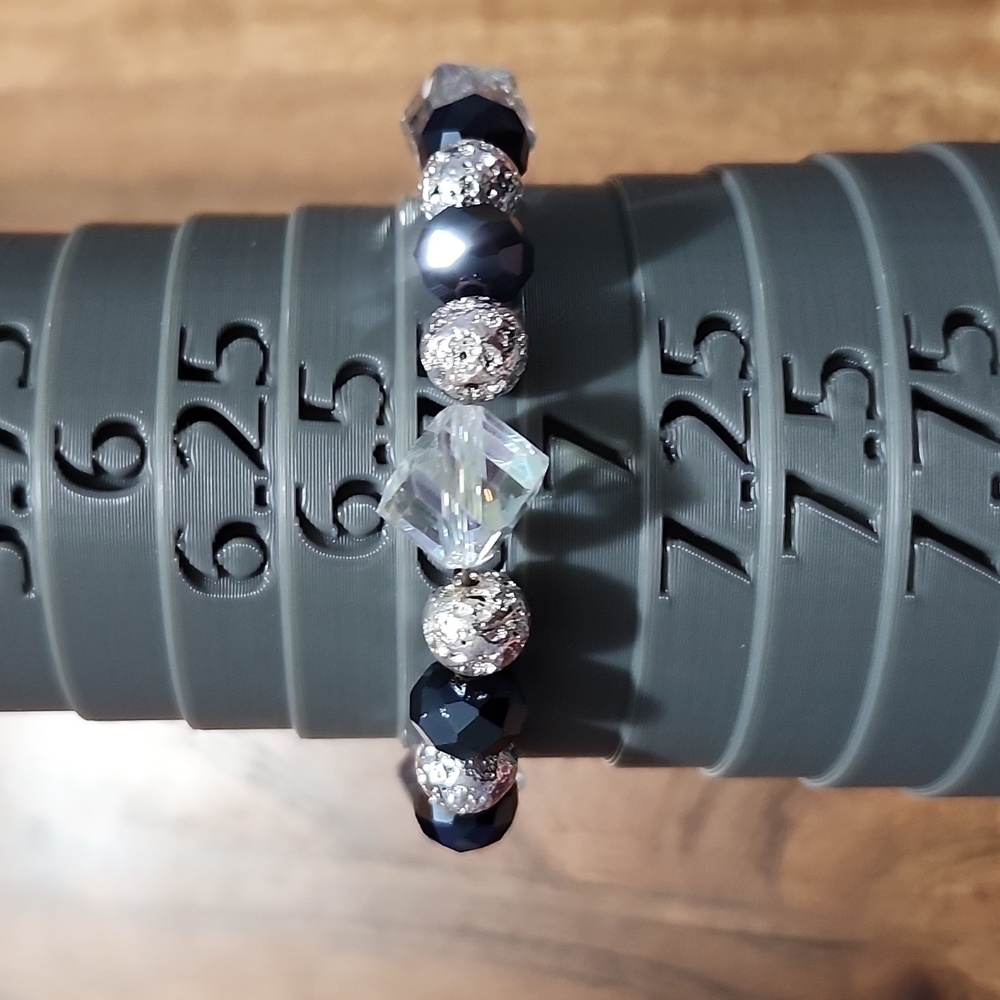 Handmade Blue, Crystal and Silver Beaded Bracelet - Picture 4 of 5